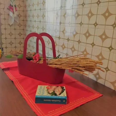 Casa Vacanza Corilla Apartment *